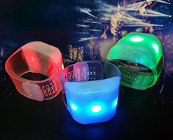 Remote controlled led wristbands